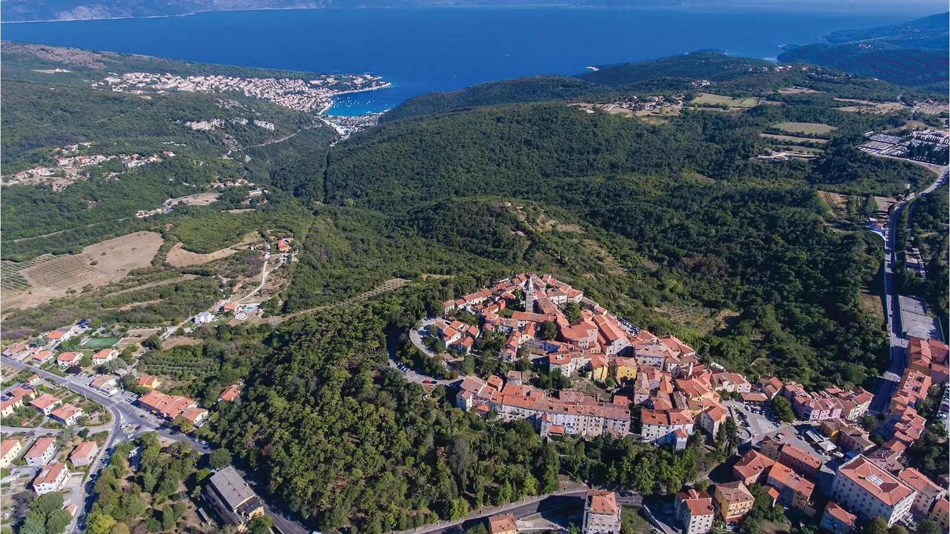 2 Bedroom Gorgeous Apartment In Labin Raša Croazia
